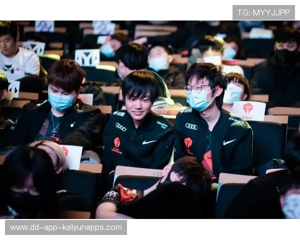 冠军球队赛季回顾大会展示团队奋斗历程与数据亮点,冠军联赛 冠军球队赛季回顾大会展示团队奋斗历程与数据亮点,冠军联赛