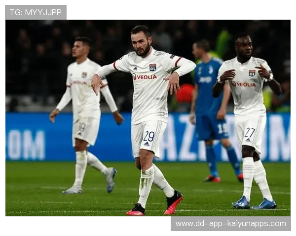 里昂高位压迫奏效,对手后场频频失误,里昂什么水平 里昂高位压迫奏效,对手后场频频失误,里昂什么水平